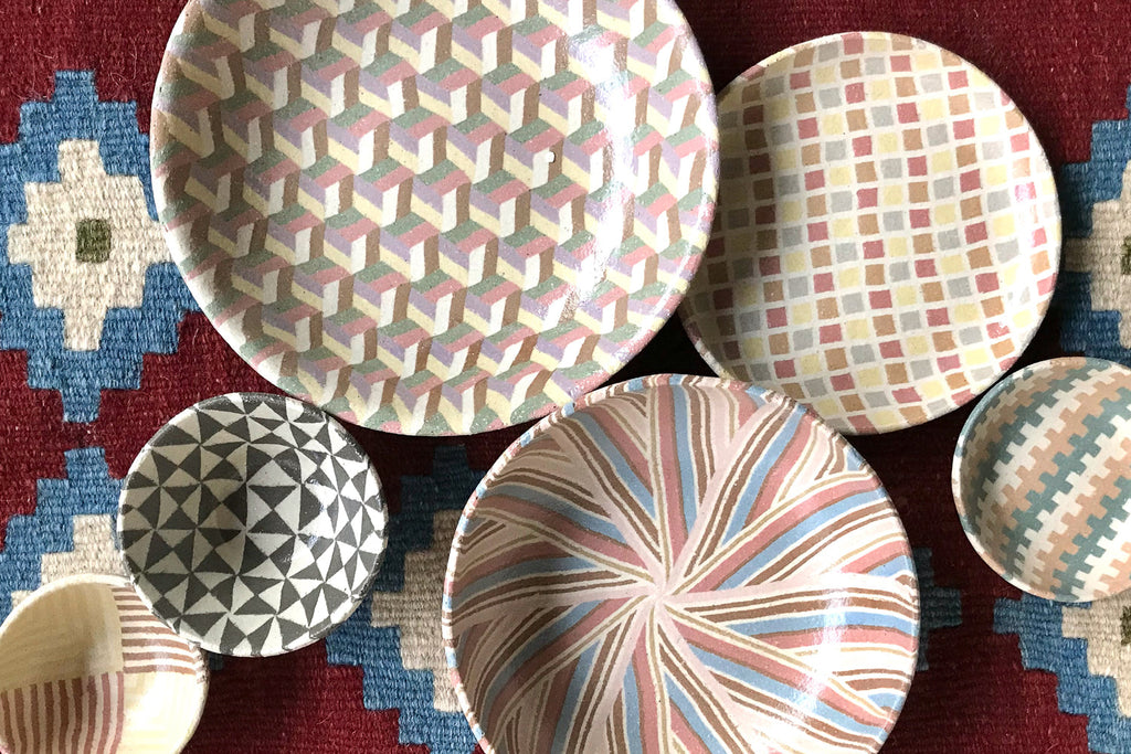 楽しく、賑やかに「食卓をパレードする」<br> irodori窯の練り込みの器たち