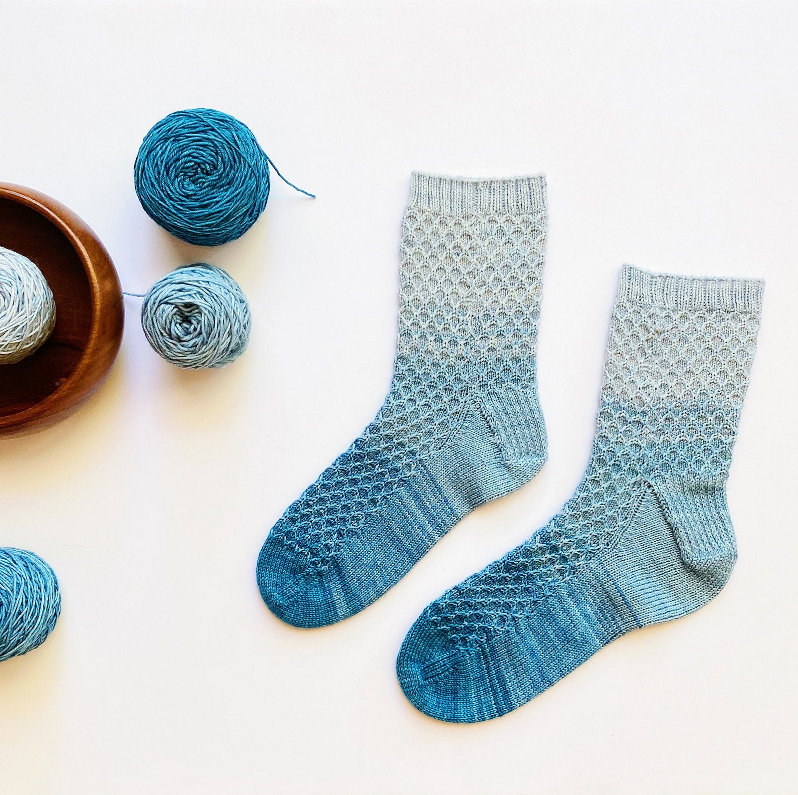 Mermaid Avenue Socks キット （PDF版日本語文章パターン付き）