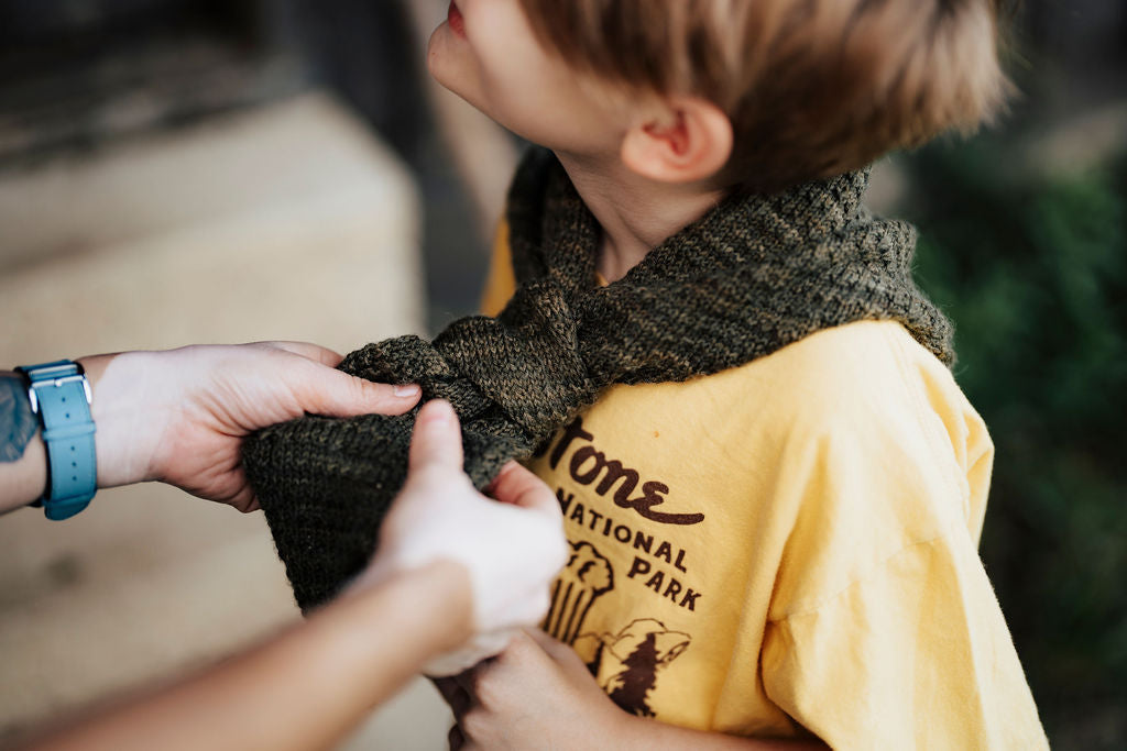 Trails&valleys : knitwear for family adventures