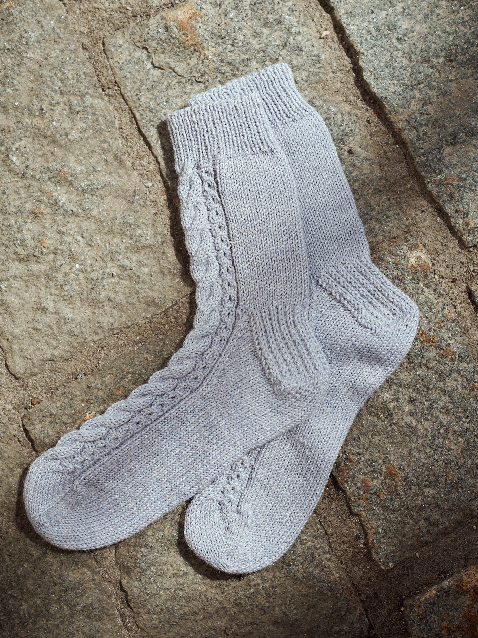 Foundations: 20 Knitted Accessories