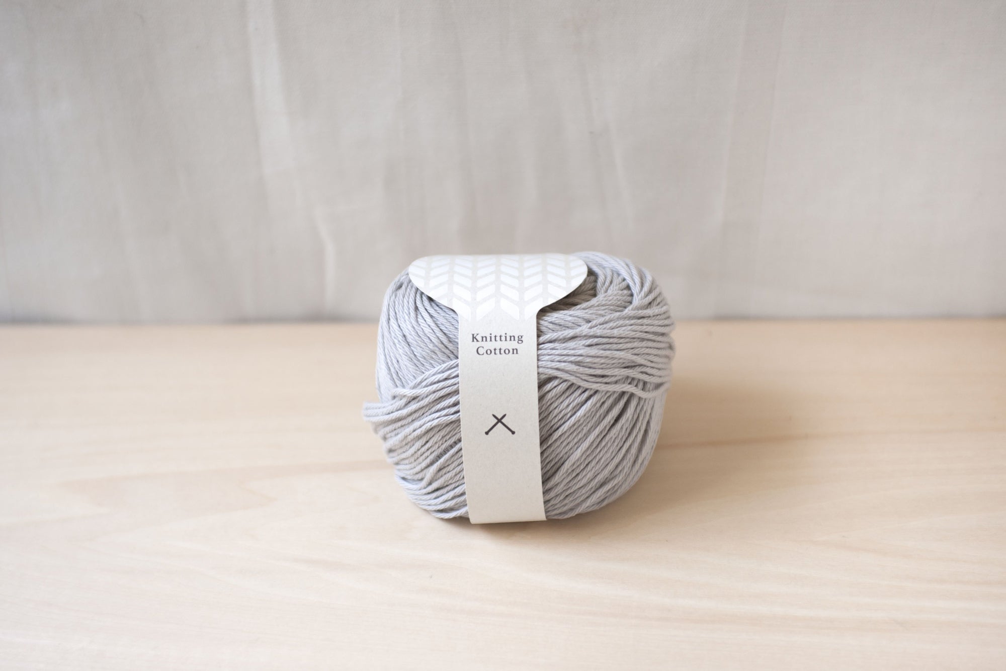 8 ライトグレー