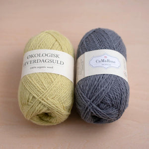 LYS OKKER + MELLEM GRÅ