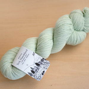 Trek / Actinolite (Light)