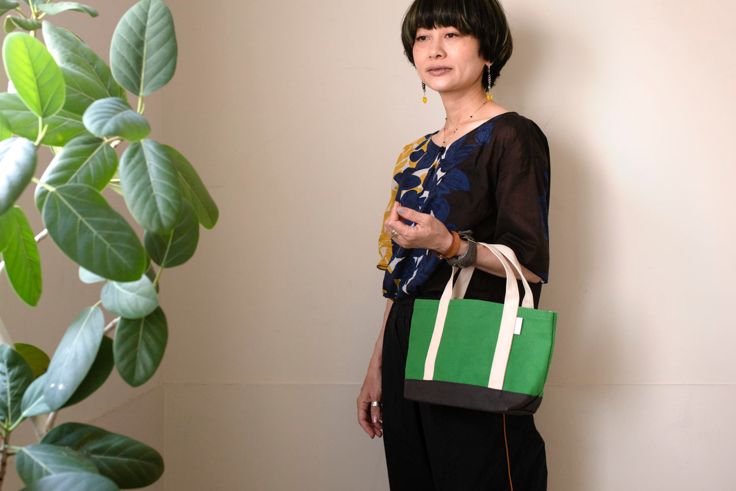 amirisu オリジナル 帆布トート