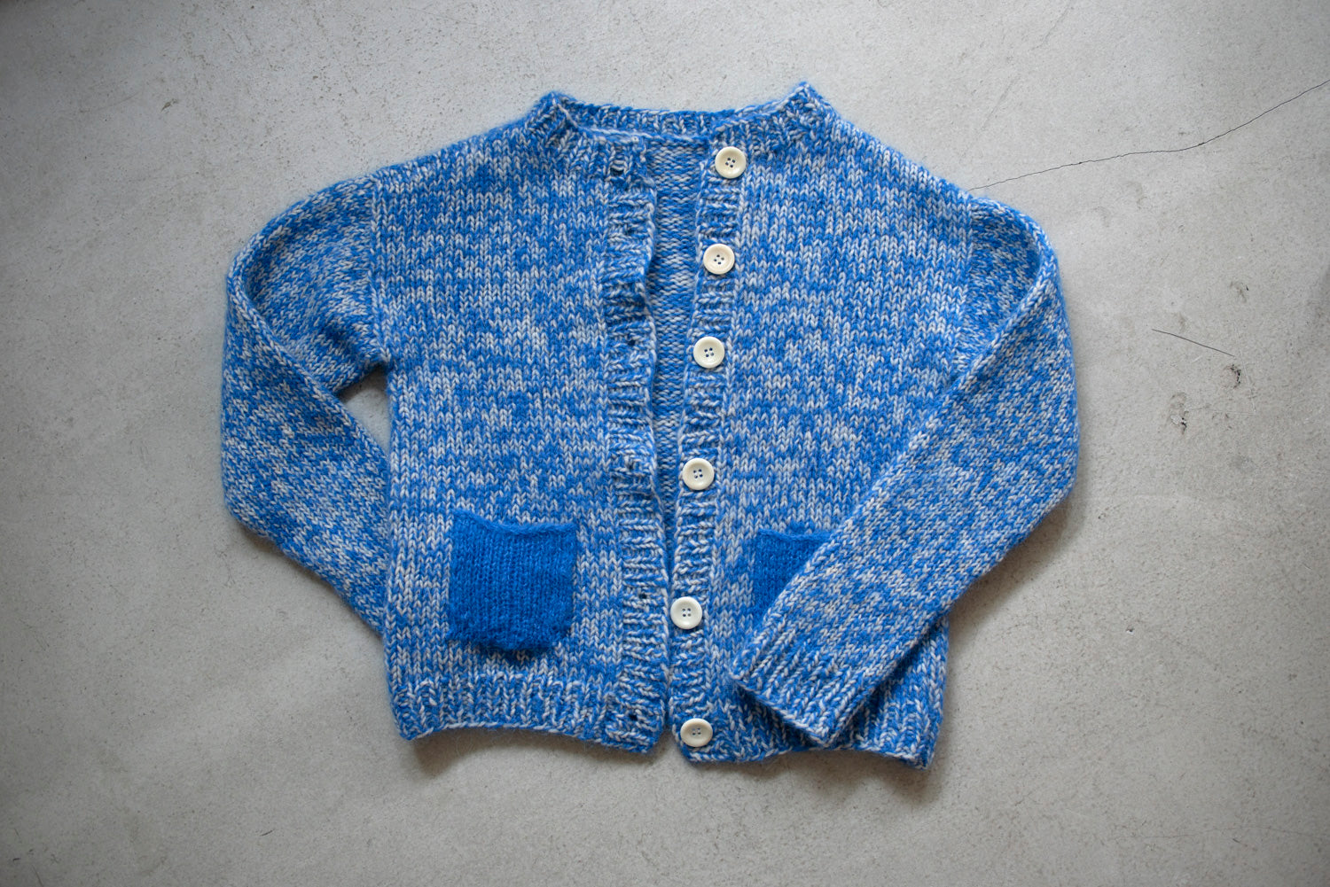 02 Almond + Jelly Bean